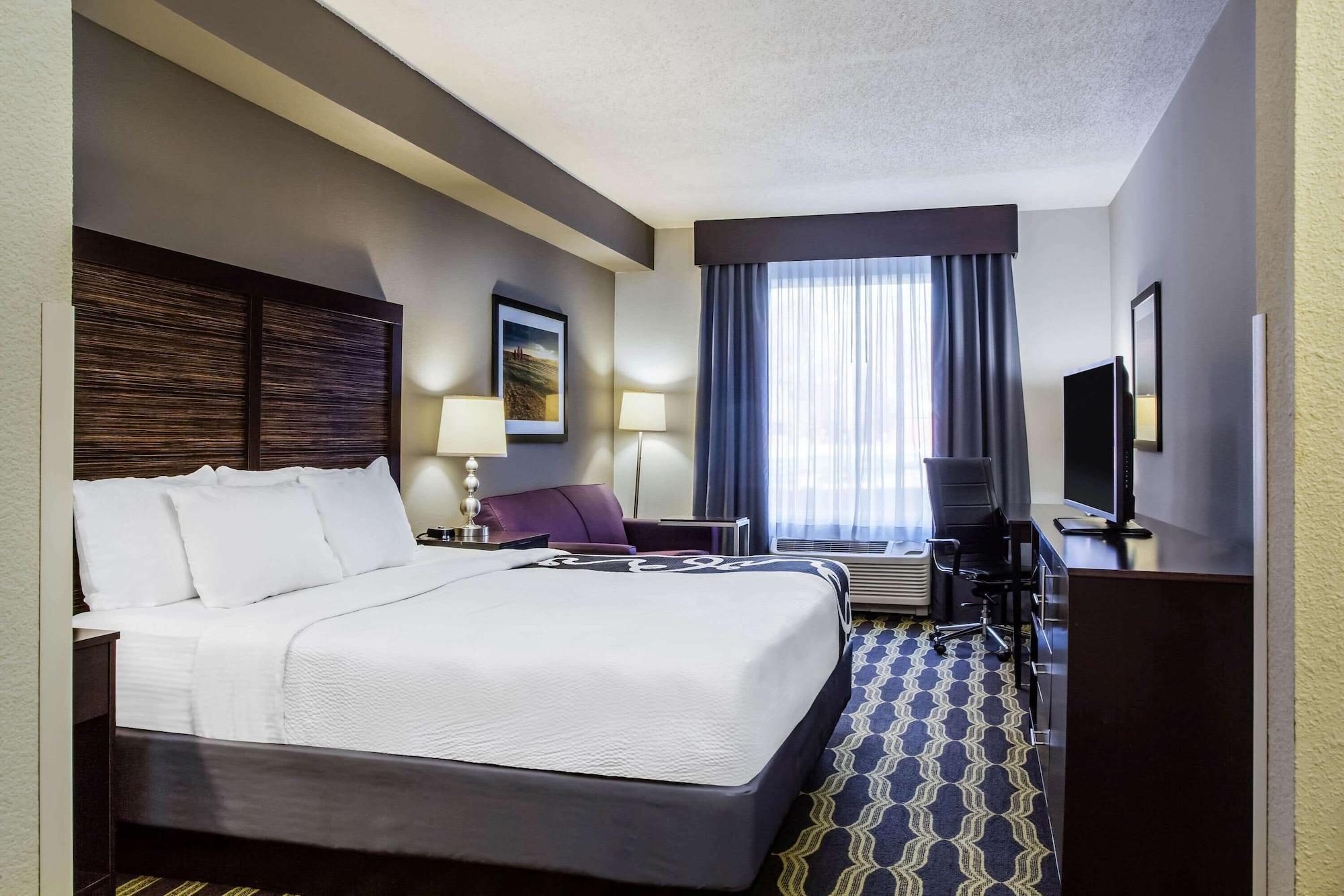 La Quinta By Wyndham Lynchburg At Liberty Univ. Hotel Bagian luar foto