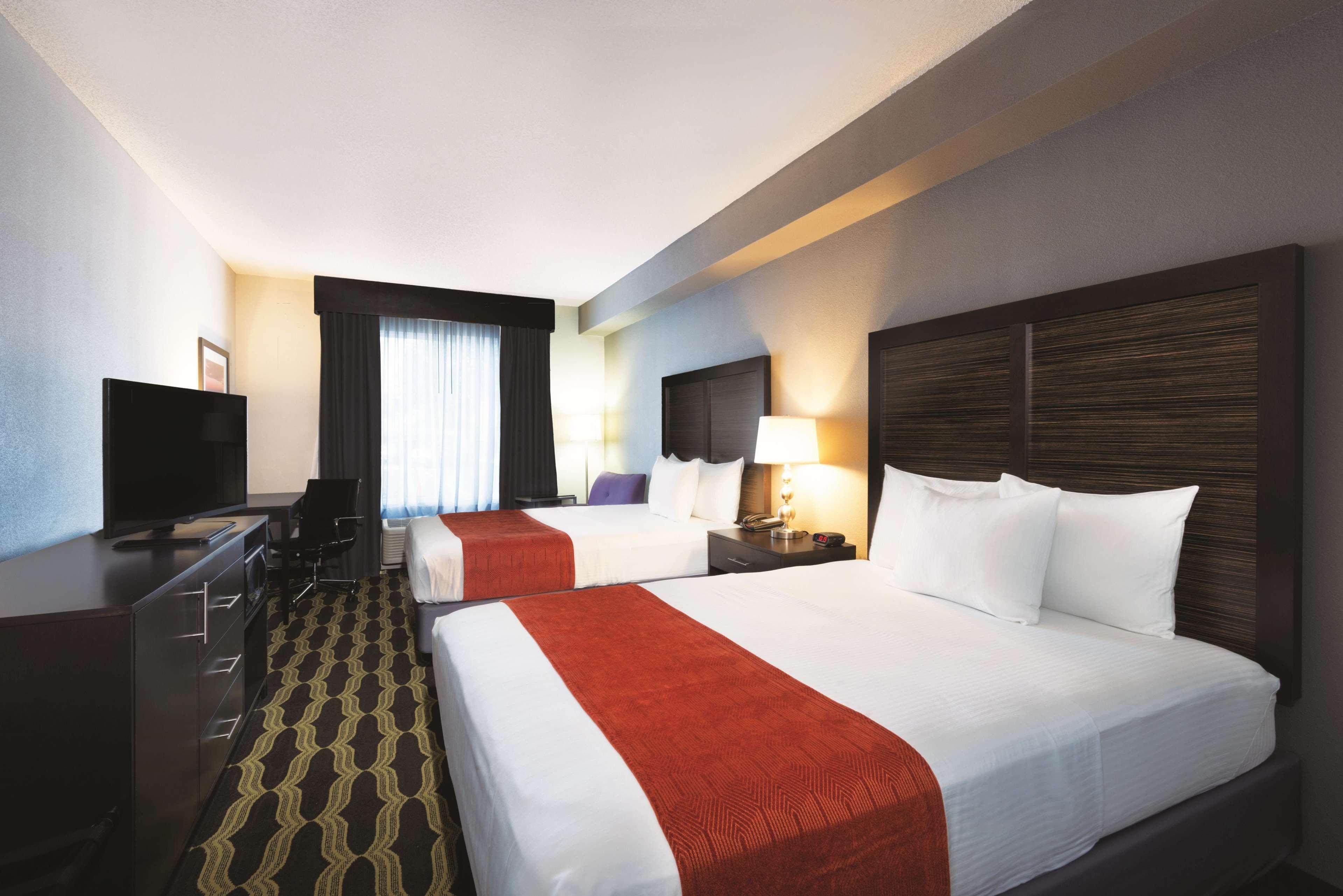 La Quinta By Wyndham Lynchburg At Liberty Univ. Hotel Bagian luar foto