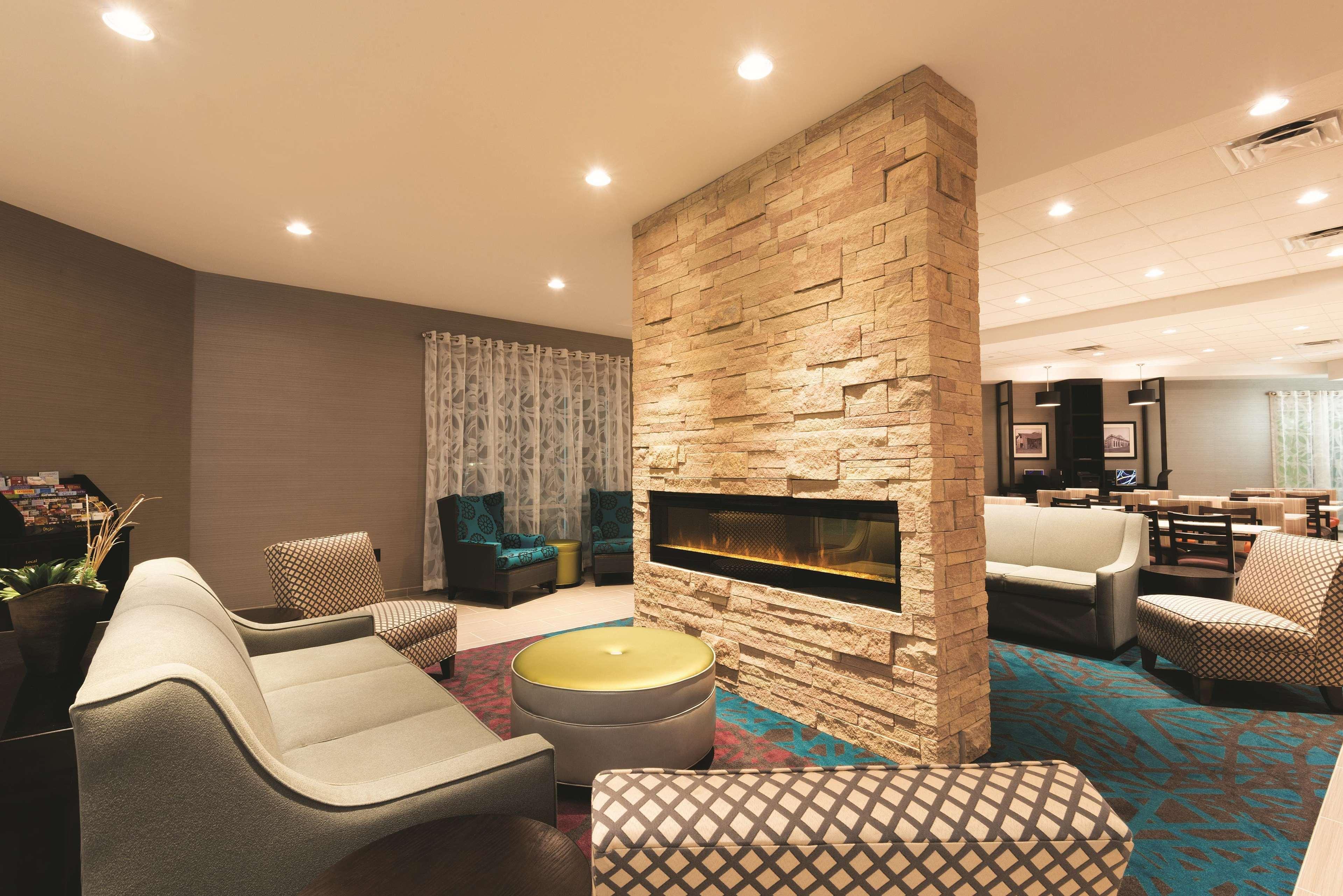 La Quinta By Wyndham Lynchburg At Liberty Univ. Hotel Bagian luar foto