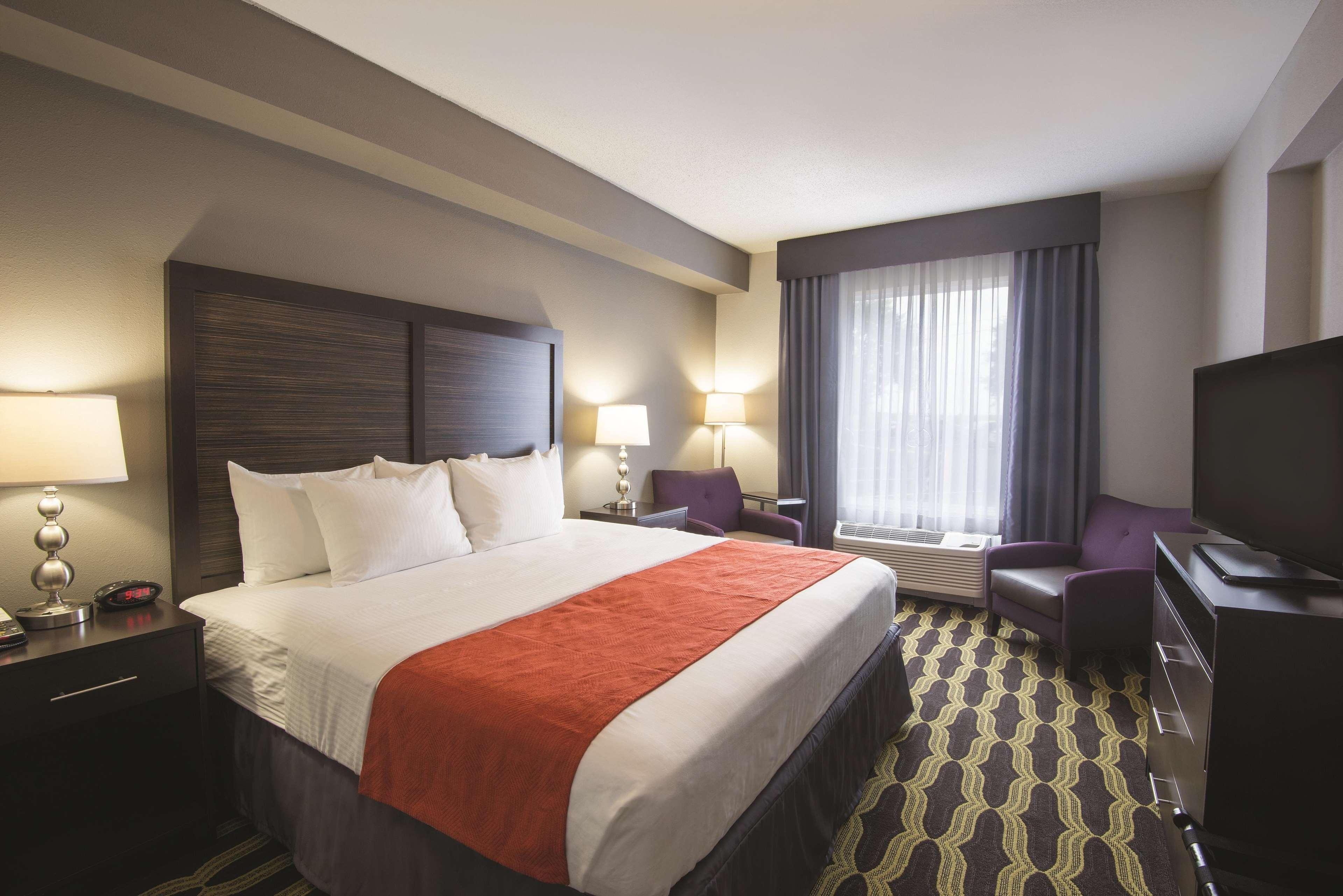 La Quinta By Wyndham Lynchburg At Liberty Univ. Hotel Bagian luar foto