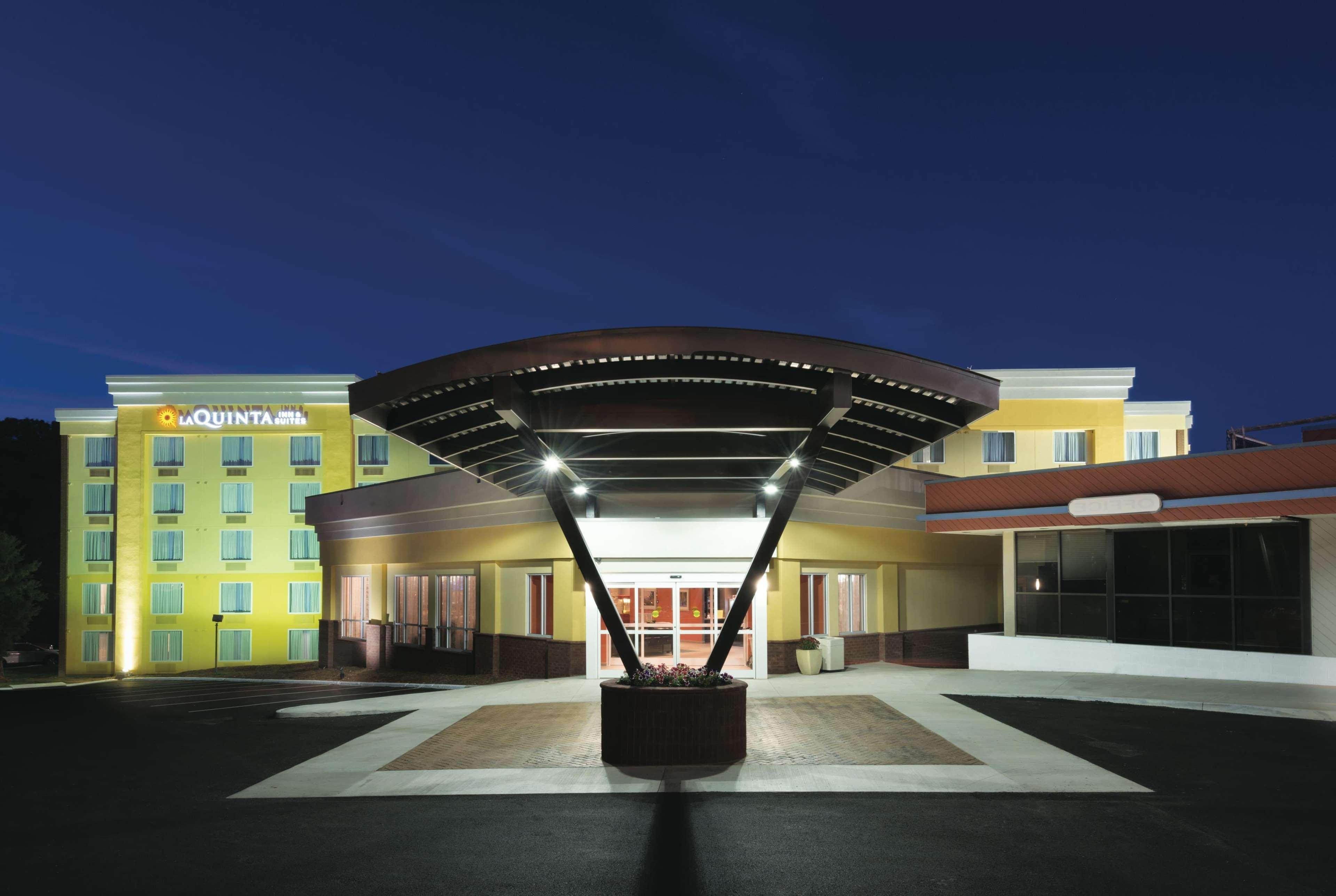La Quinta By Wyndham Lynchburg At Liberty Univ. Hotel Bagian luar foto