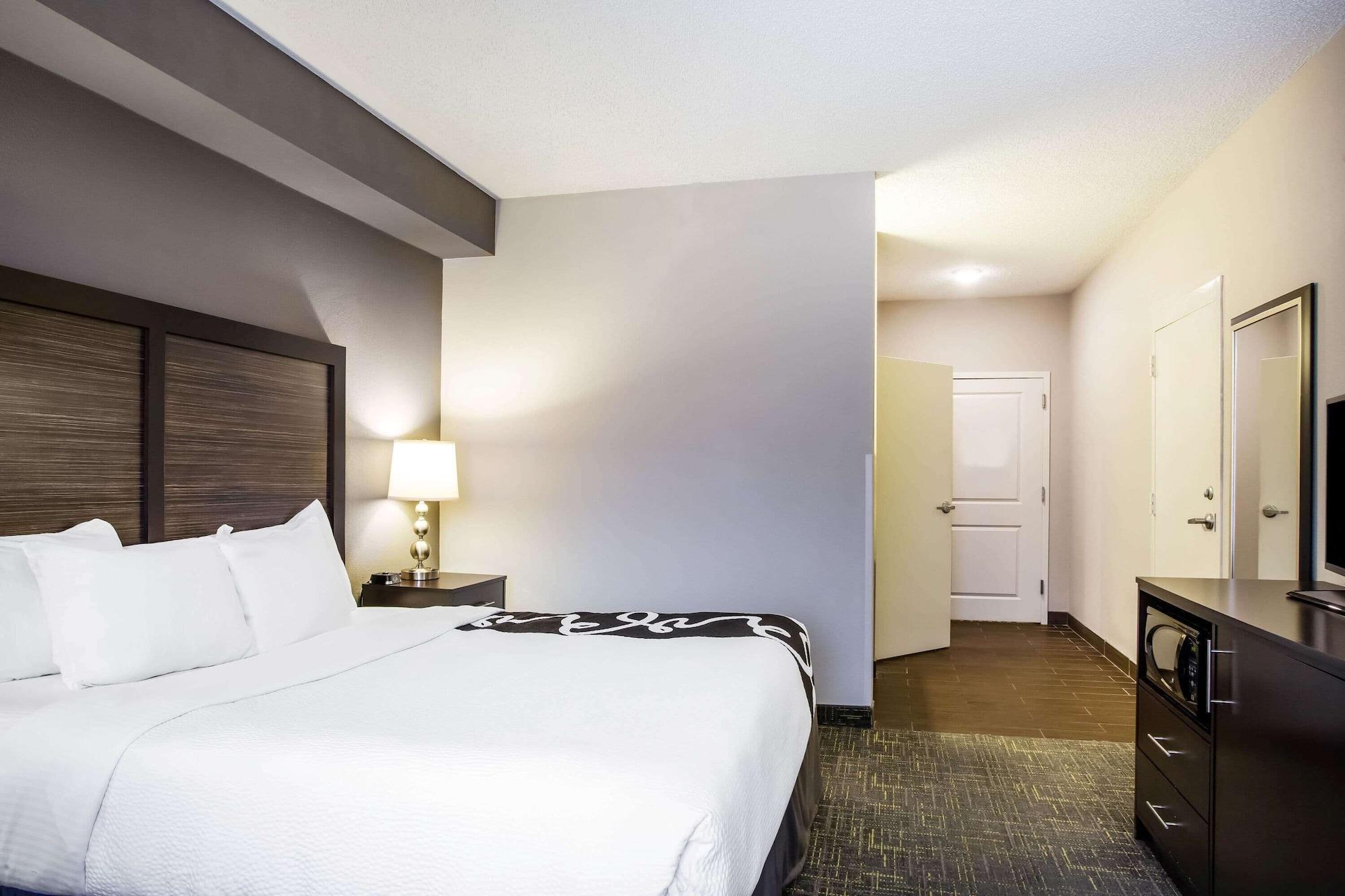 La Quinta By Wyndham Lynchburg At Liberty Univ. Hotel Bagian luar foto