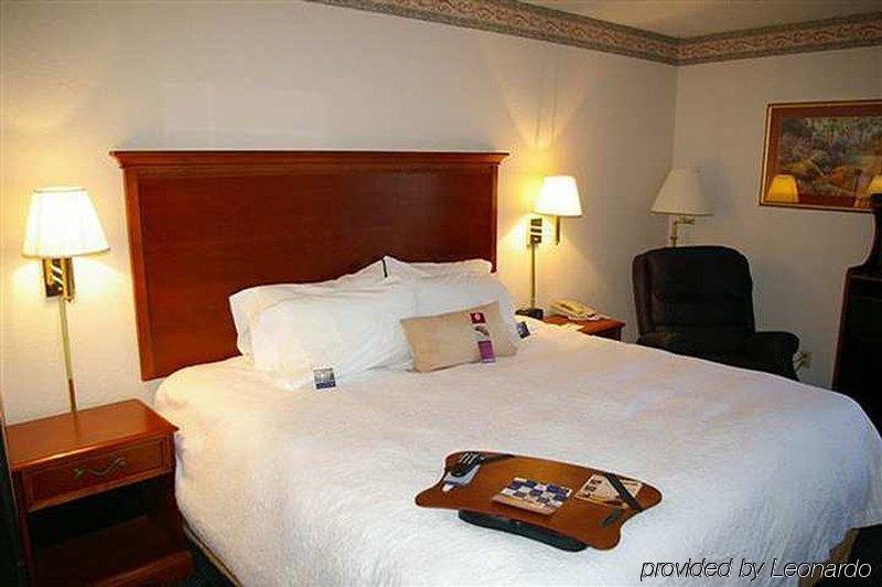 La Quinta By Wyndham Lynchburg At Liberty Univ. Hotel Bagian luar foto